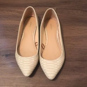 Express Slip-on Snakeskin Flats in 8.5